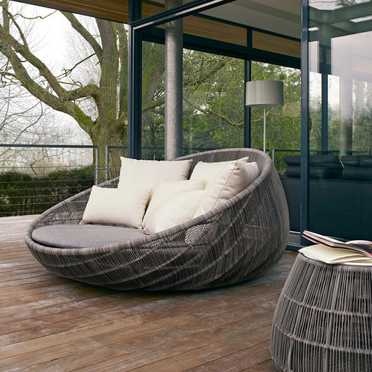 Elysia Rattan Round Outdoor Daybed-Weilai Concept
