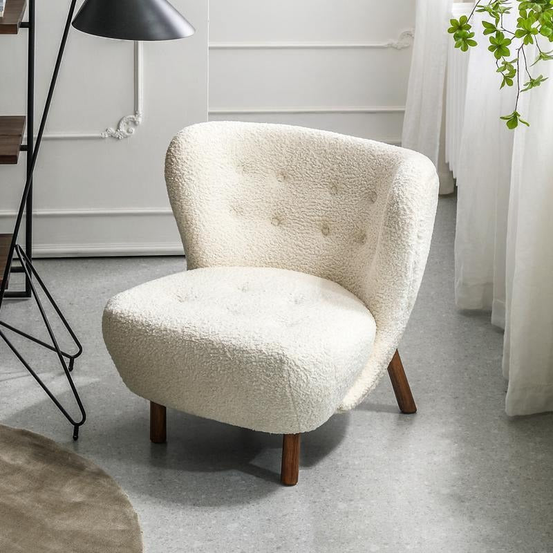 Lilla Petra Armchair, Sheepskin | Weilai Concept