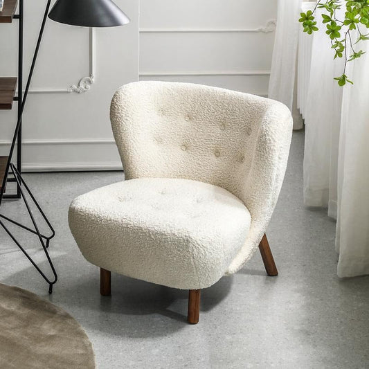 Lilla Petra Armchair, Sheepskin | Weilai Concept